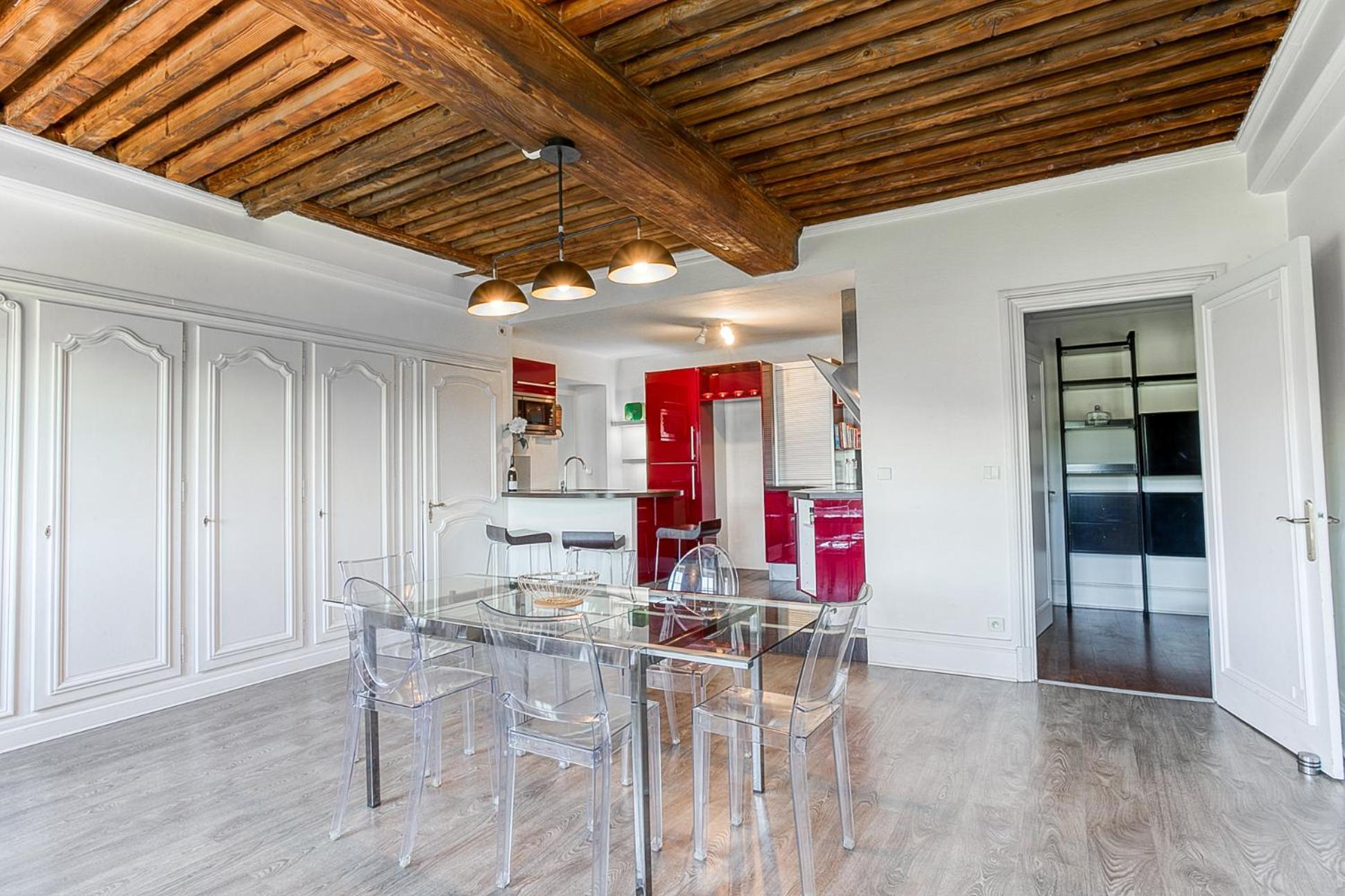 Sejourner Au Chateau De La Roue Grand Appartement Lissieu ภายนอก รูปภาพ